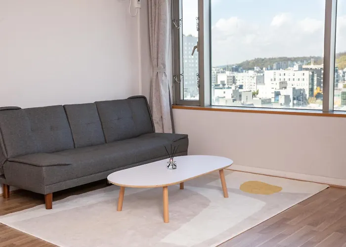 Jiny's Cozy * Seoul