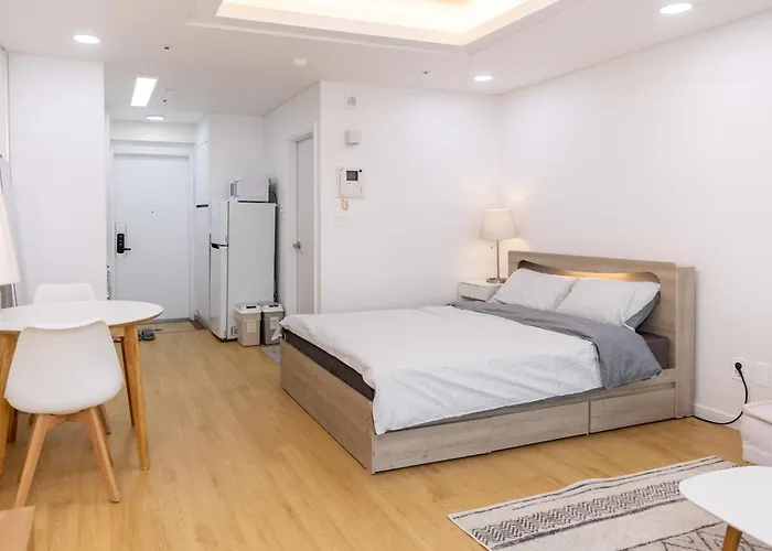Jiny's Cozy Apartment *